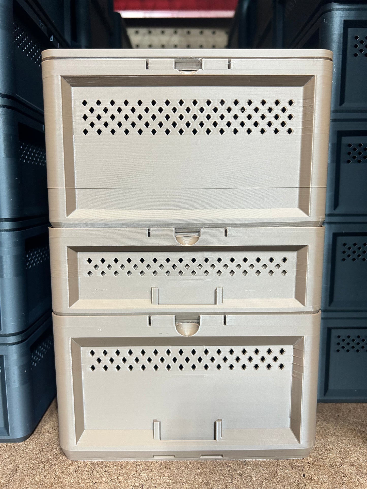 Cosmetic Blemished Discounted Version- 3-Tier Superworm Squirm Stack System